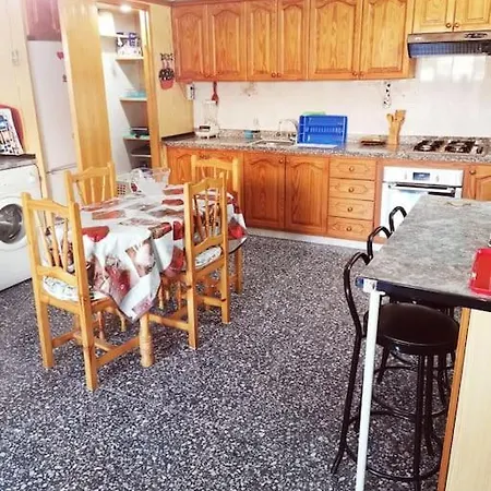 A Beautiful House 300 Metres Away From The Beach Semesterbostad *